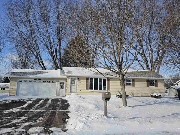 2706 South MAYWOOD AVENUE, Marshfield, WI 54449