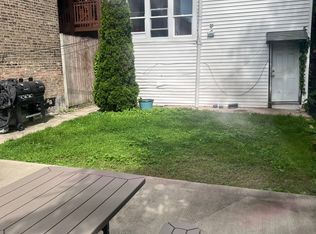 1915 W Evergreen Ave, Chicago, IL 60622
