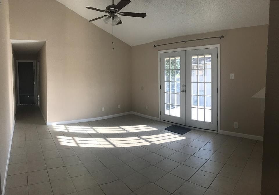 1st image of 11502 Meadow Pines Ct APT C