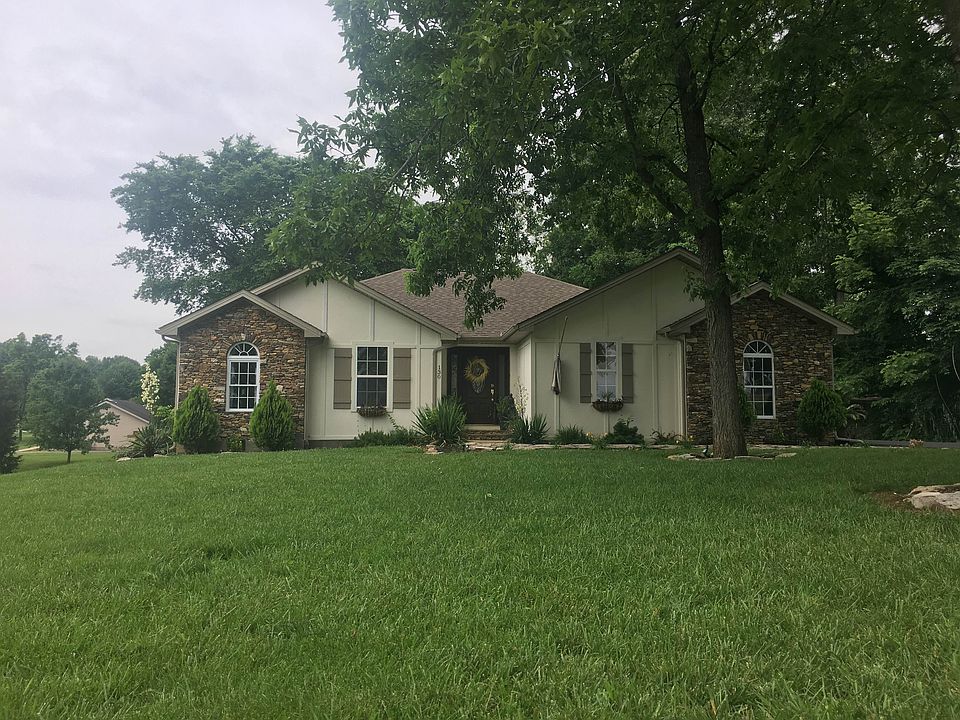 1st image of 130 Meadow Sweet Dr