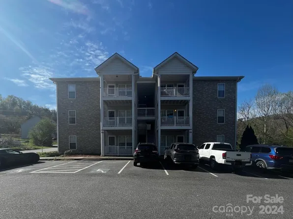 55 Derby Rd APT 3D, Cullowhee, NC 28723