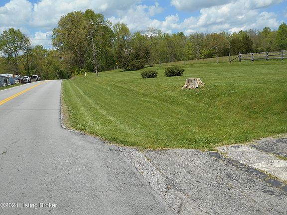 5th image of 3658 Plum Creek Rd