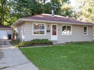 472 W Margaret Ter, Cary, IL 60013