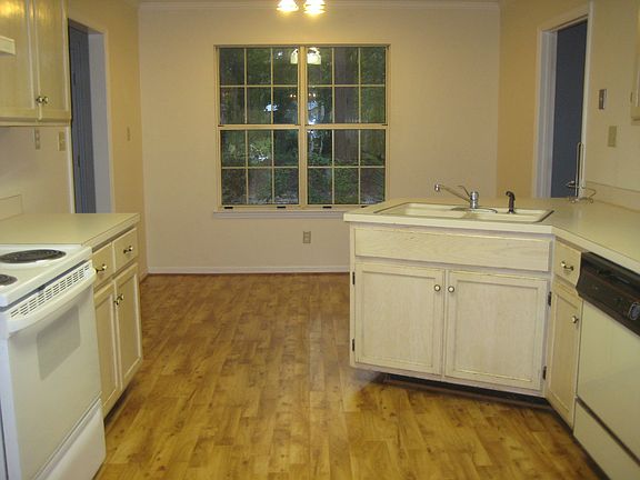 5th image of 1 Twelve Oaks Dr