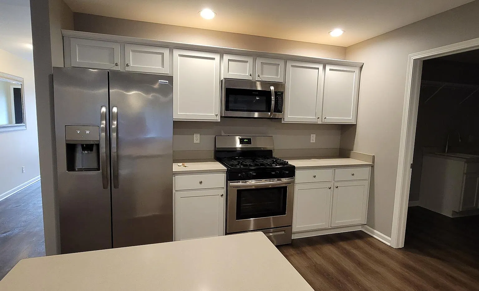 3 bed, 1700 sqft, $2,100 — Photo 3