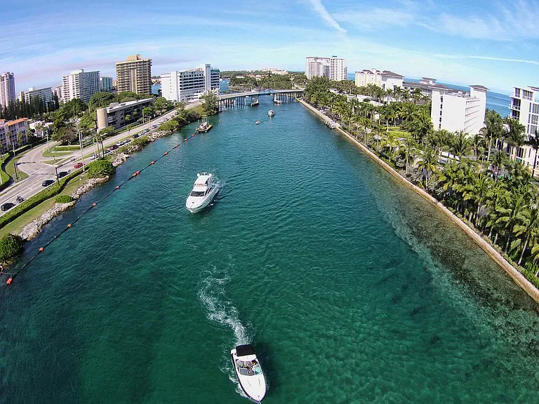 Allure by Windsor's location provides easy access to the Intracoastal Waterway