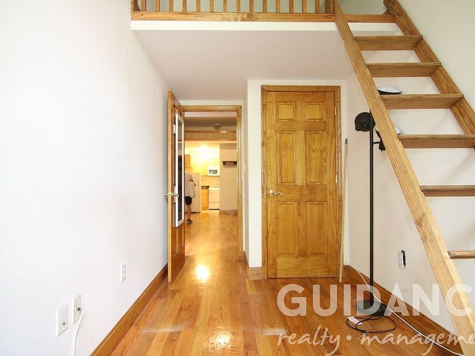 2nd image of 59 W 73rd St #2B