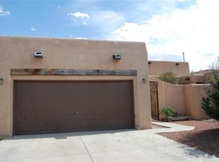 607 Coronado St NE, Los Lunas, NM 87031