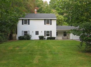 6 Huntwood Dr, Clifton Park, NY 12065