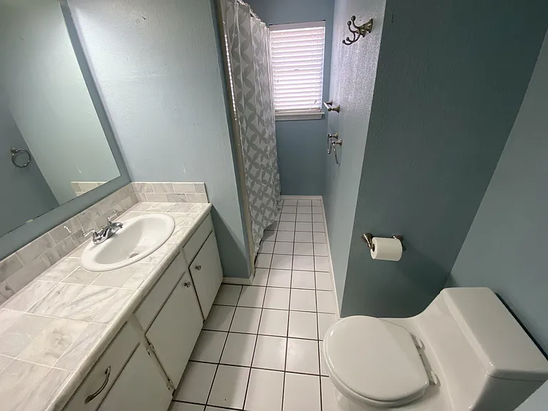 4318 Temple Hl — Photo 16