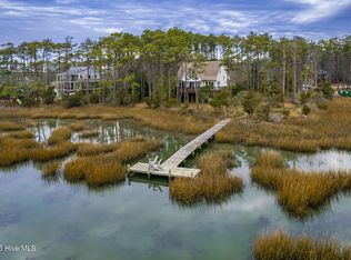 113 Queen Annes Ln, Beaufort, NC 28516