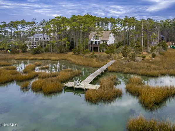 113 Queen Annes Lane, Beaufort, NC 28516