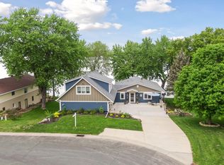 2986 S Shore Cir, Prior Lake, MN 55372