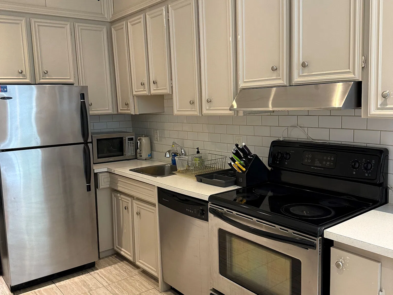 1 bed, $2,950 — Photo 3