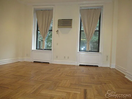 Rented by City Connections Realty | media 11