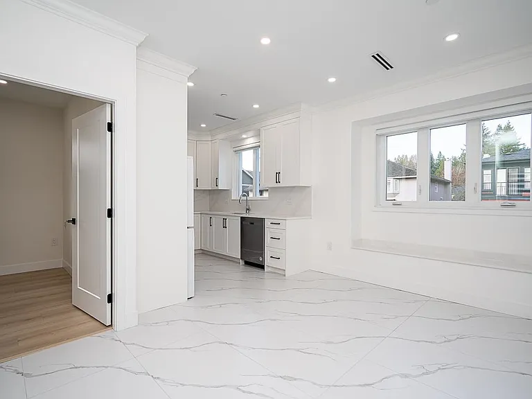 4 W 28th Ave — Photo 10