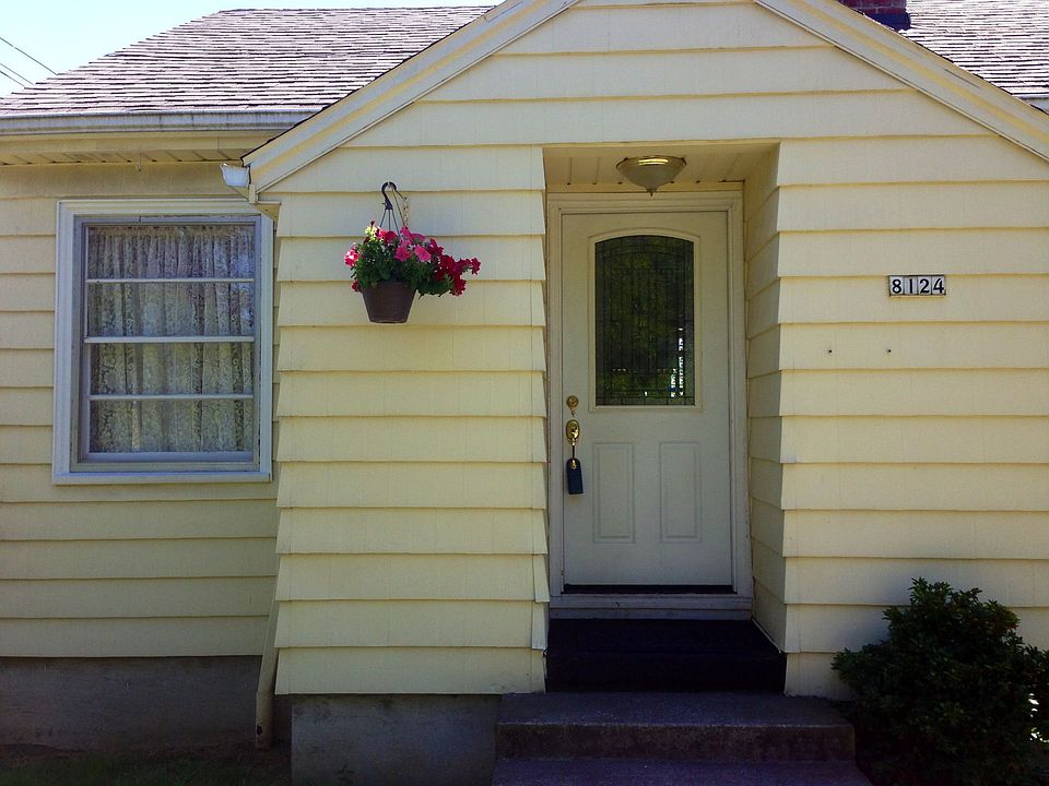 remodeled 4 bed/2 bath 