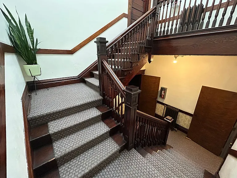 Jefferson Apartments — Photo 17