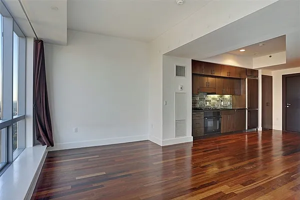 Rented by Compass | media 16