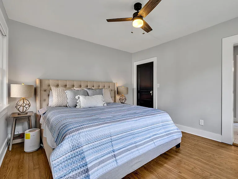 335 Dupont Ave — Photo 27