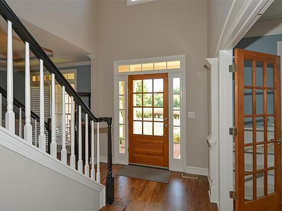 5th image of 2023 Fairway Crossing Dr