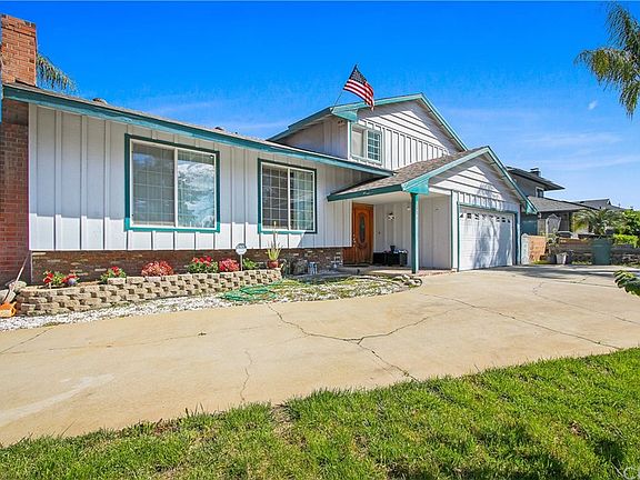 2nd image of 1641 E Cameron Ave