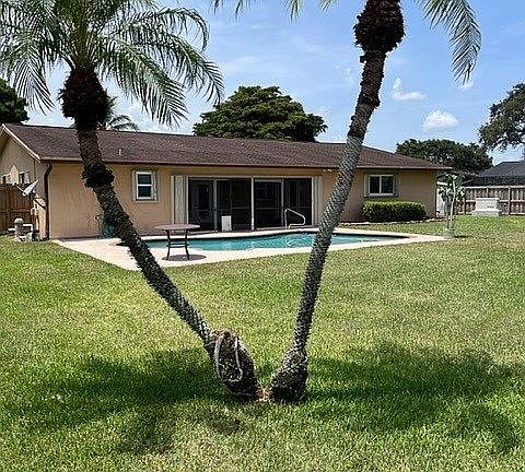 4th image of 610 NW 79th Ave