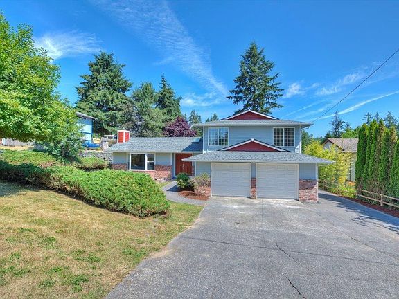 2nd image of 5915 98th St E