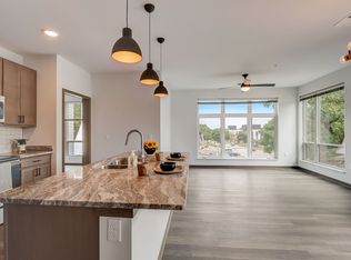 410 W Verona Ave, Verona, WI 53593