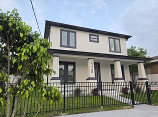2328 W La Salle St, Tampa, FL 33607