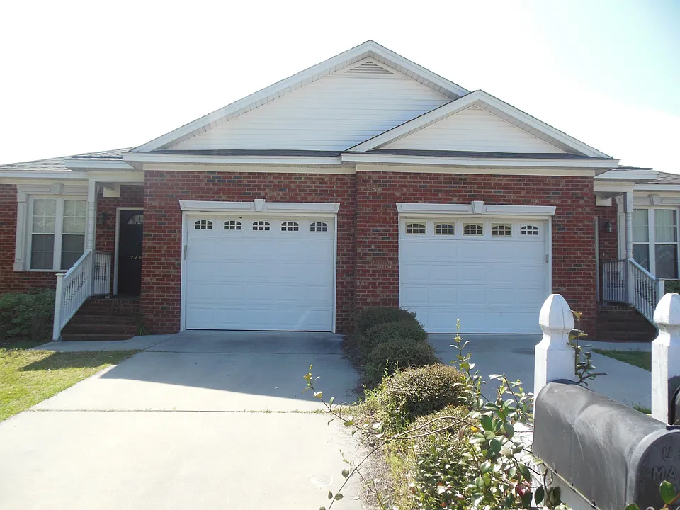 2266 Blass Dr