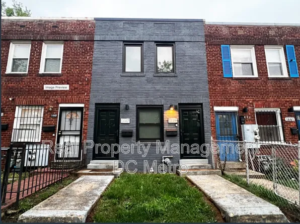 1447 Holbrook St NE, Washington, DC 20002