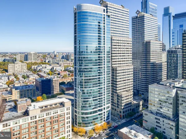 2101 Market St Unit 1708, Philadelphia, PA 19103