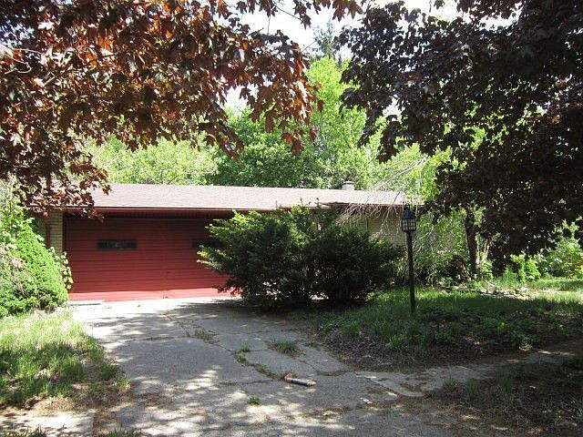 1st image of 1562 Stratford Ct