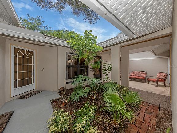 5th image of 333 Pembroke Dr #210