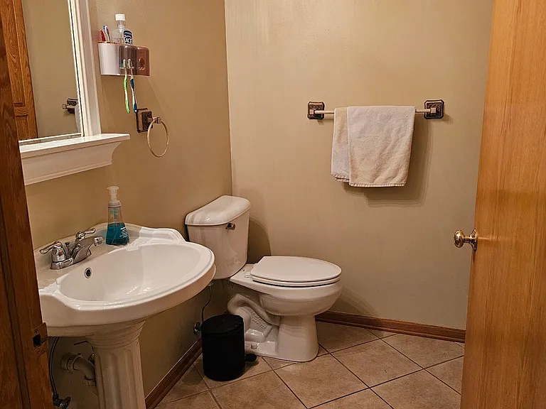 23276 Kelsey Ln — Photo 12