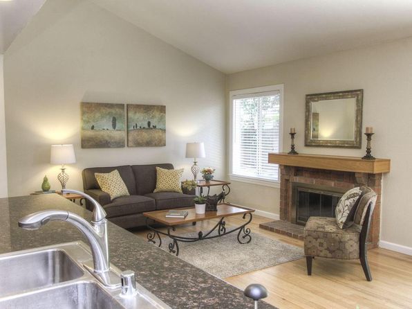 1272 Montmorency Dr