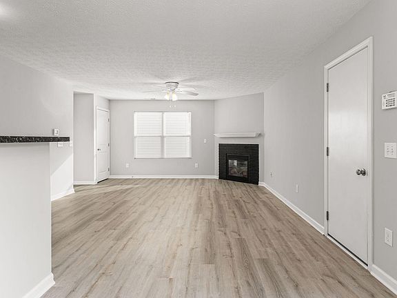 3rd image of 5801 Ivy Branch Dr