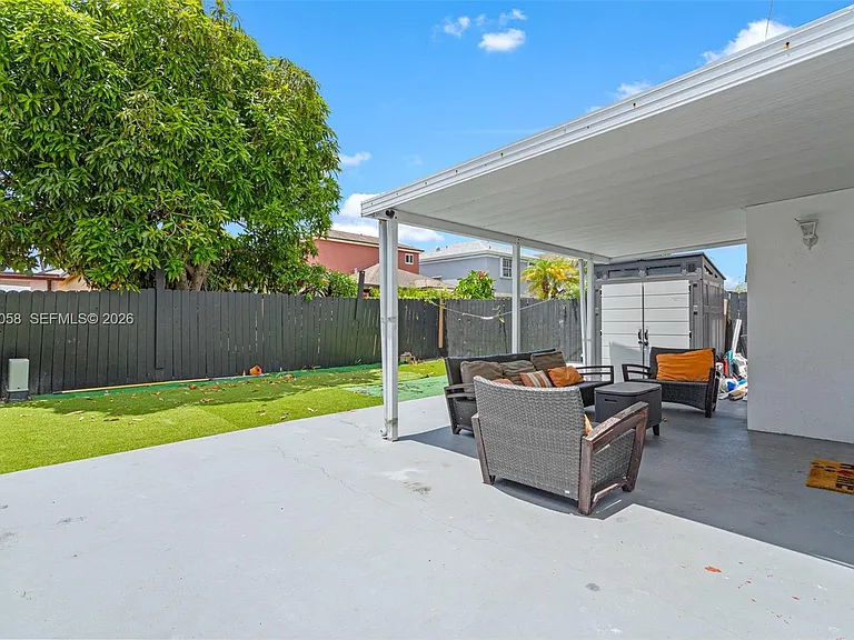 13990 SW 160th Ter — Photo 32