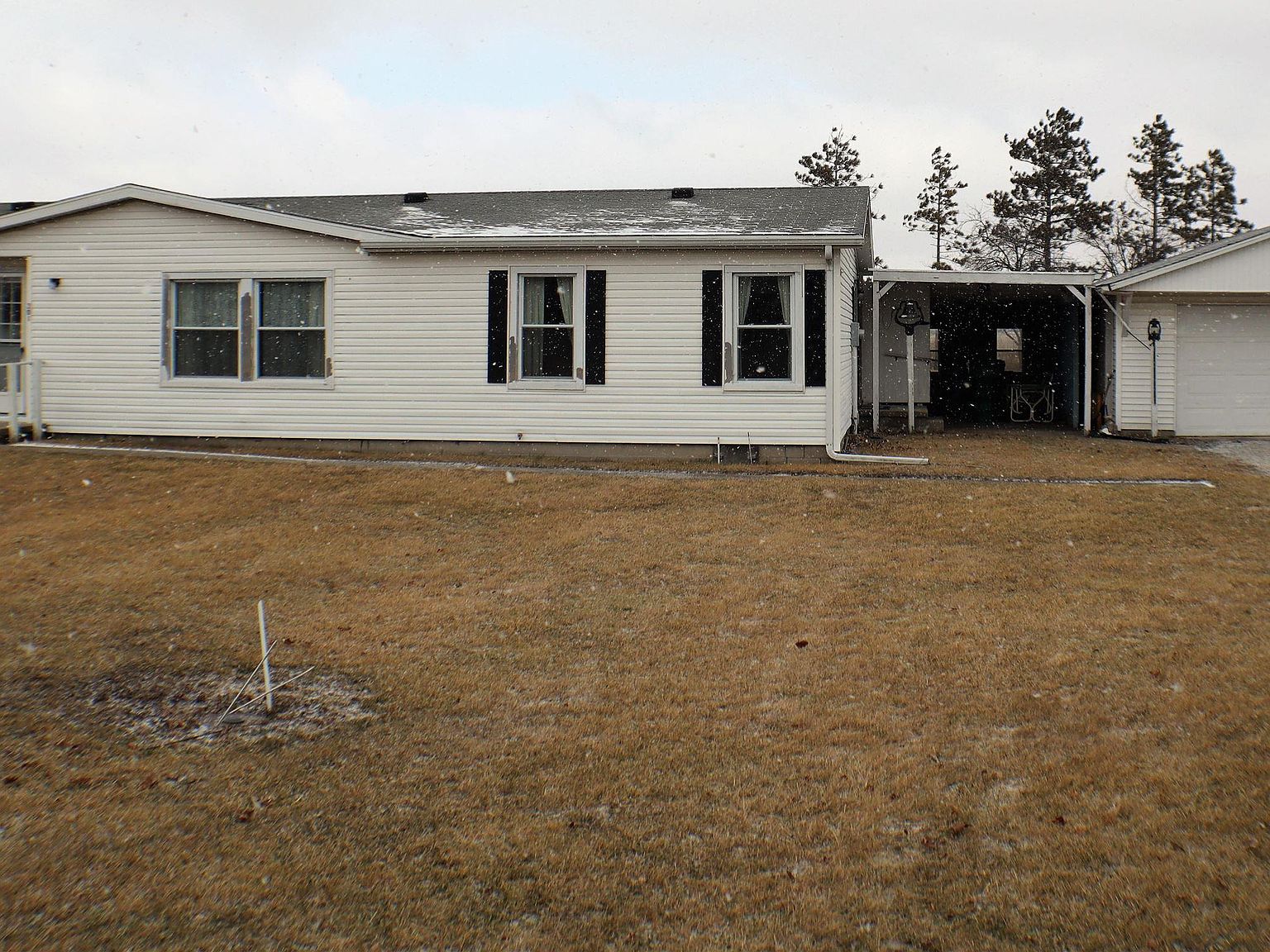 301 E Briar St, Otterbein, IN 47970 Zillow