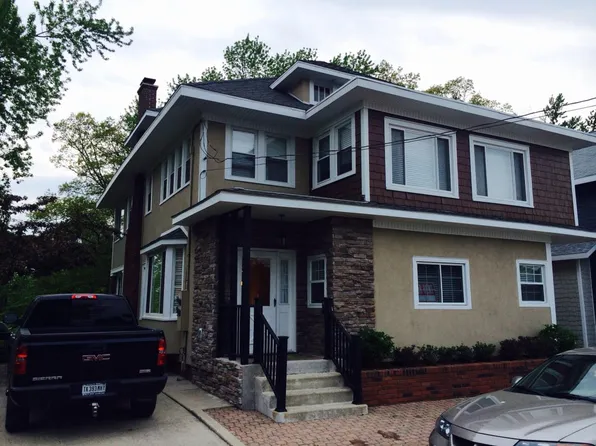 208 Chestnut Ave #A, Winona Lake, IN 46590