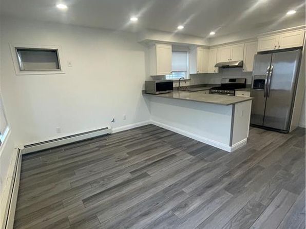 9204 Rockaway Fwy FLOOR 1