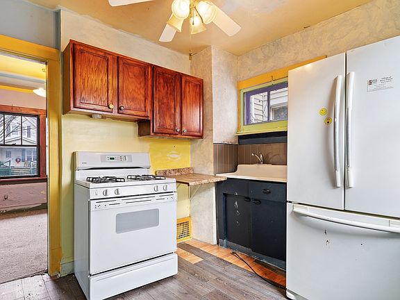 4th image of 7710 Wilcox St