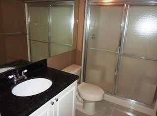 7210 Woodmont Way, Fort Lauderdale, FL 33321