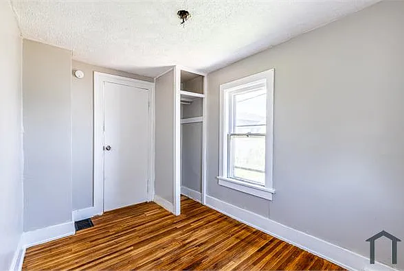 279 Adams St #C — Photo 7