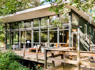 3954 N Ellamae Rd, Oakland, MI 48363