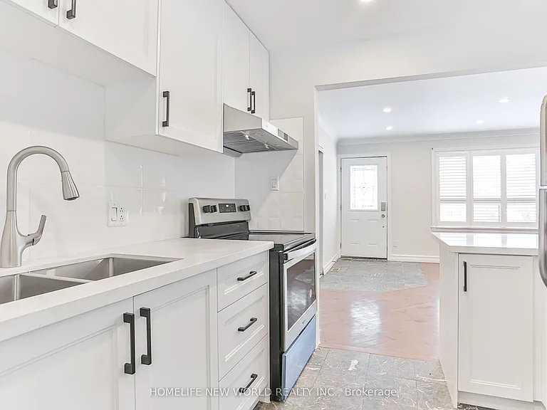 3 Erlesmere Ave — Photo 5