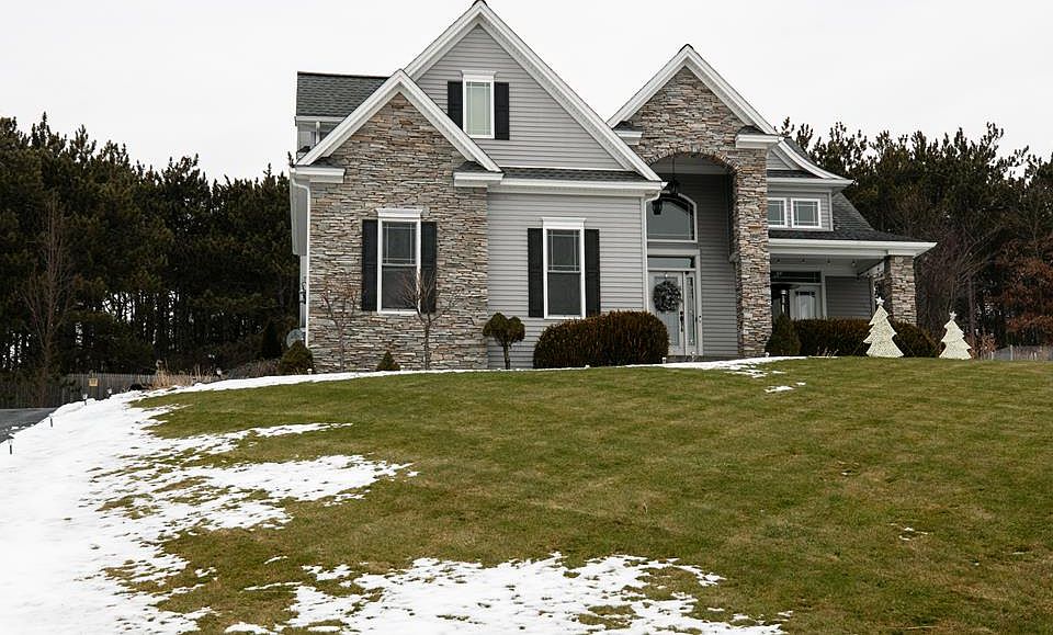 1st image of 122 Saint Andrews Dr