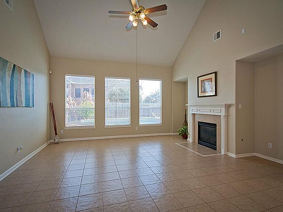 4th image of 13319 Sun Canyon Ct