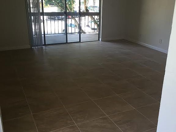 5th image of 4021 N University Dr